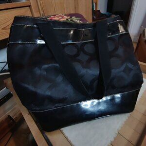 🖤 ELLE Insulated Luxury Cooler Tote - Black Monogram 🖤